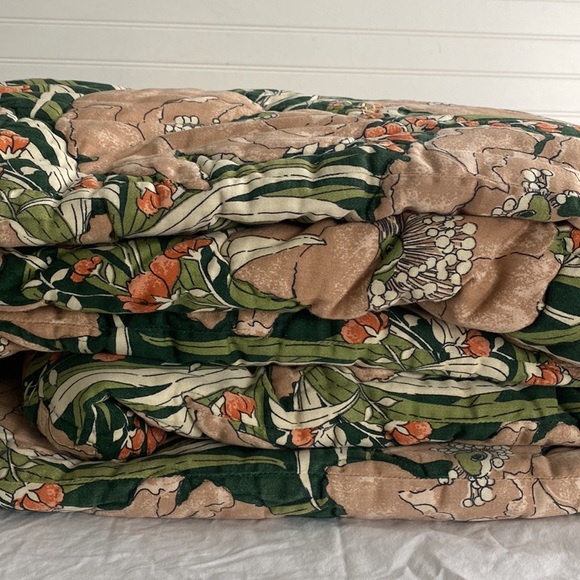 Gorgeous 70s vintage California King size floral comforter - Picture 2 of 10